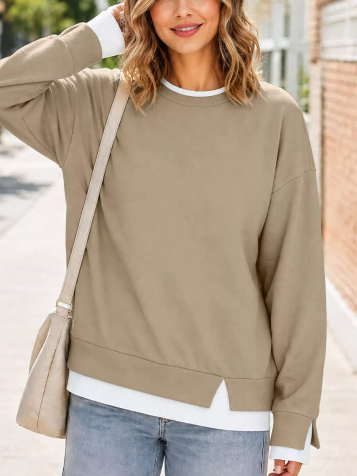 Sweat-shirt femme col rond à bords côtelés contrastés – vue 15