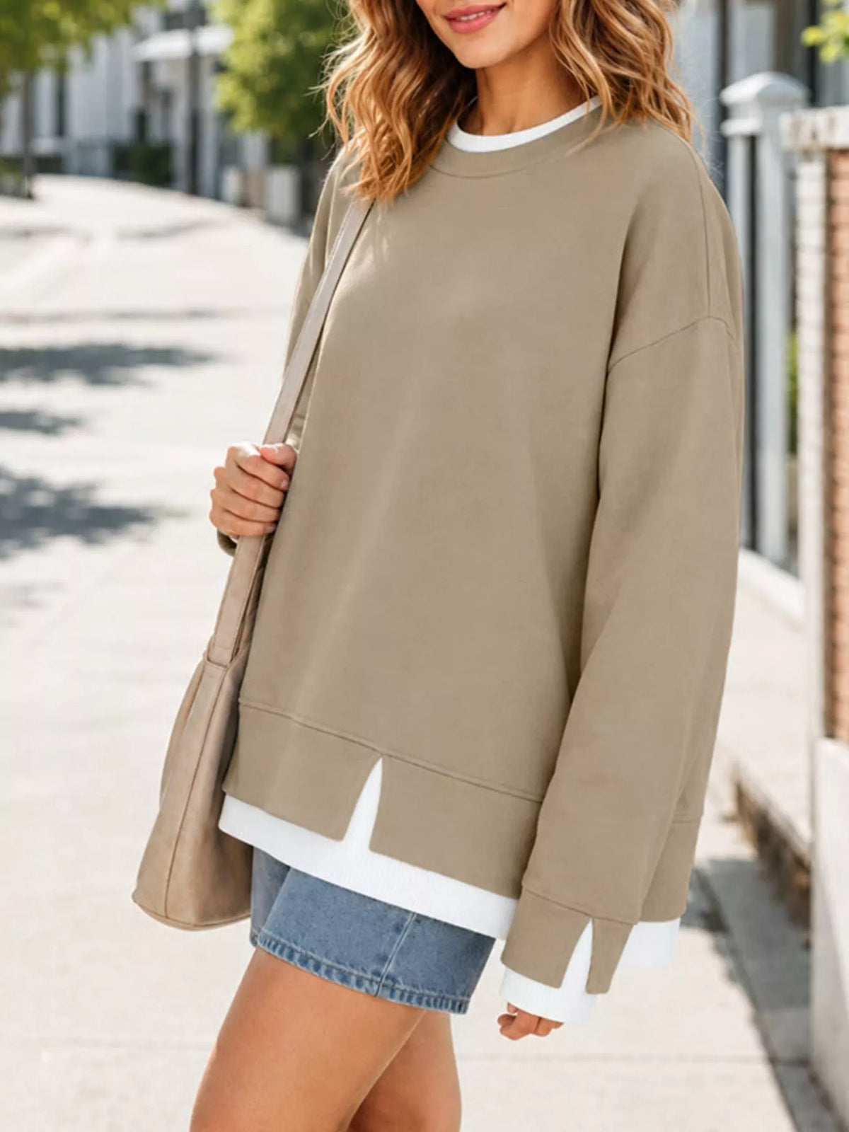 Sweat-shirt femme col rond à bords côtelés contrastés – vue 16