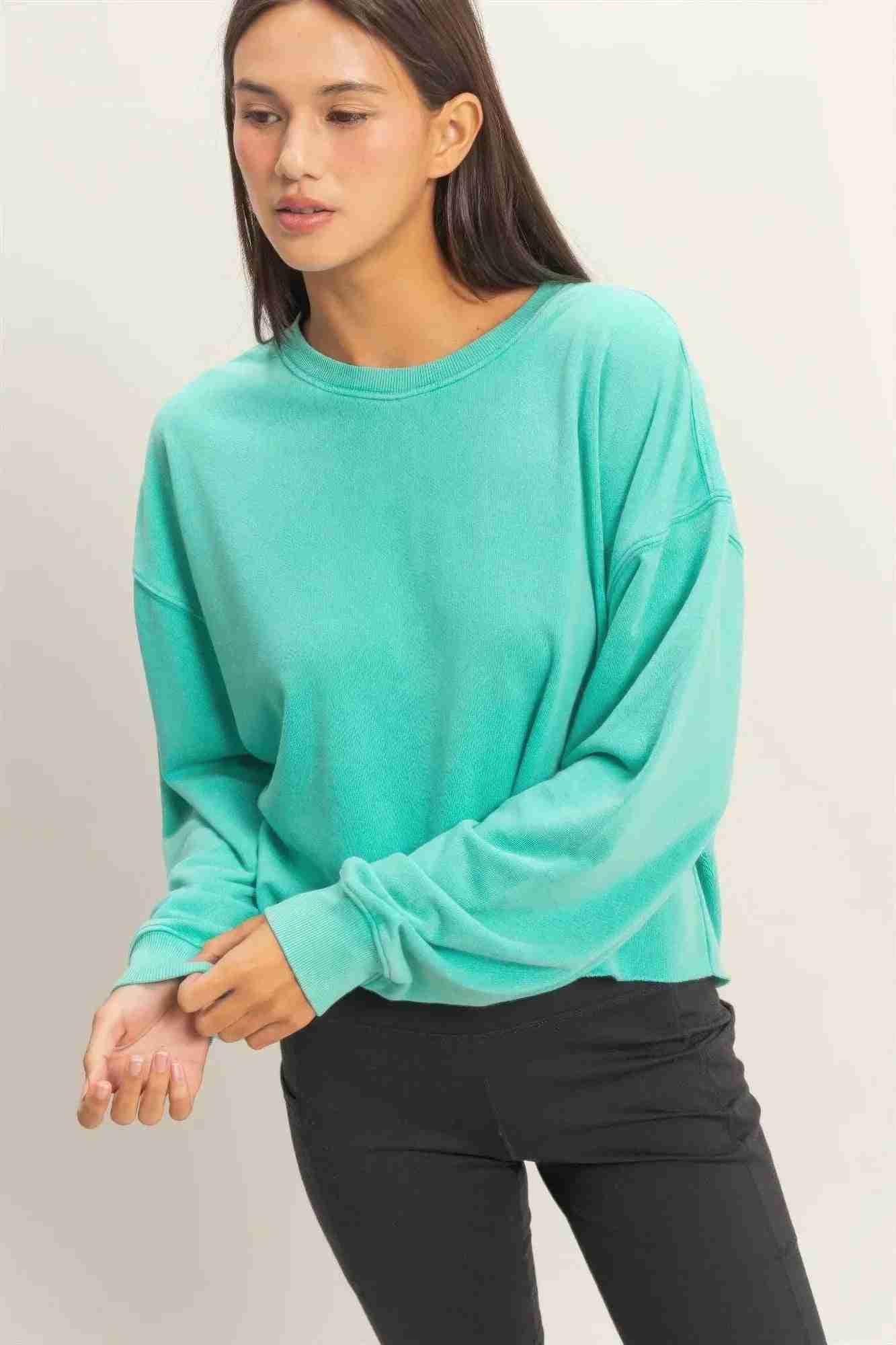 Sweatshirt Cropé Femme Mineral Wash - Coton Vintage Délavé by CCWHOLESALECLOTHING
