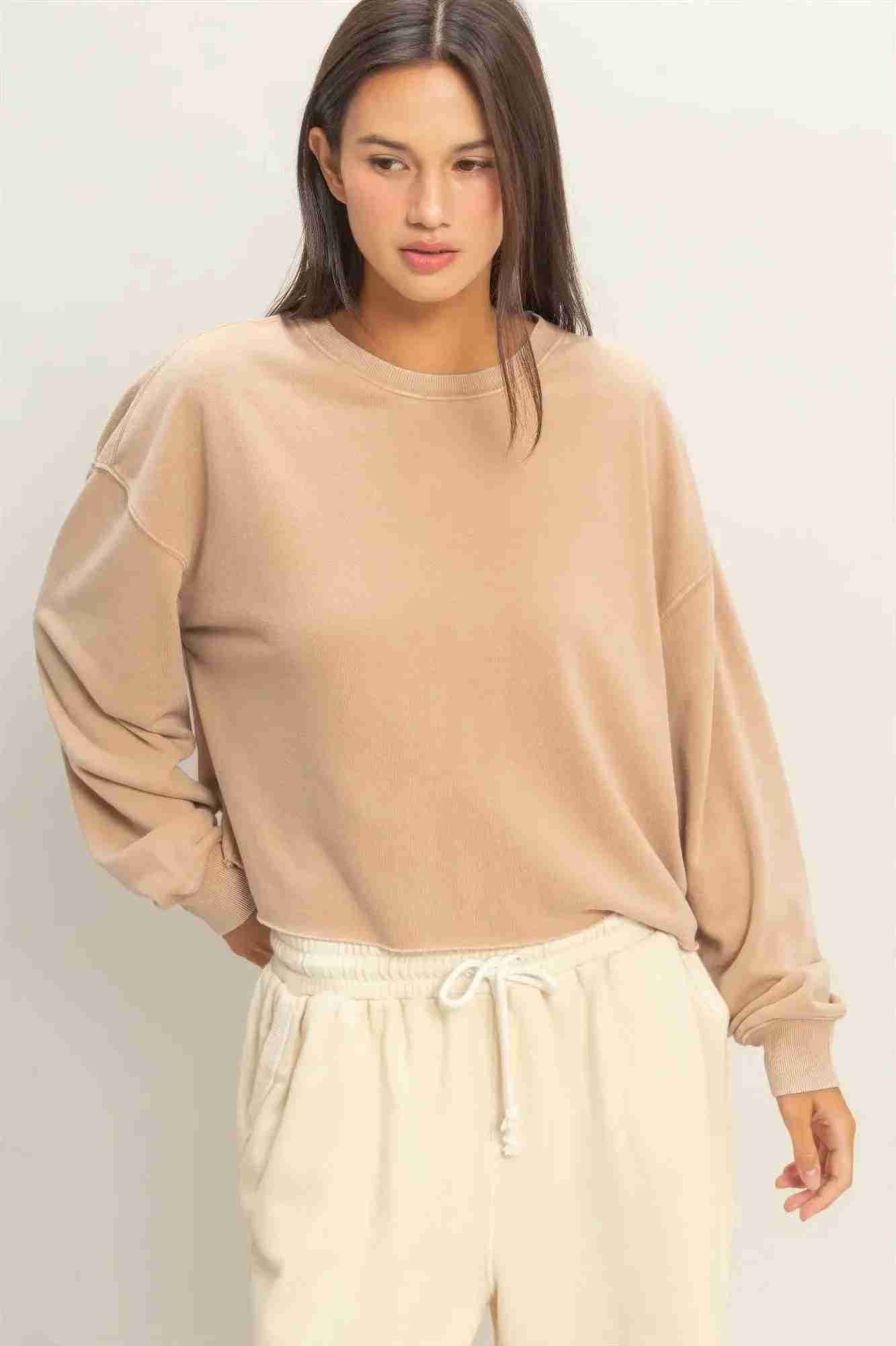 Sweatshirt Cropé Femme Mineral Wash - Coton Vintage Délavé by CCWHOLESALECLOTHING