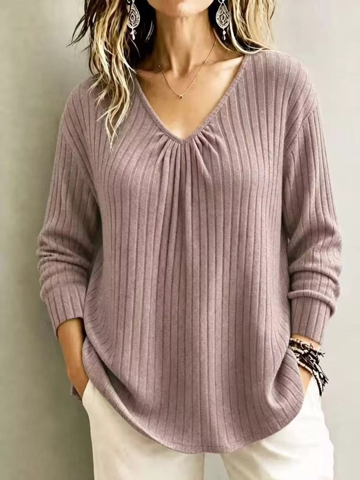 T-shirt côtelé à col V et manches longues pour femme – vue 17