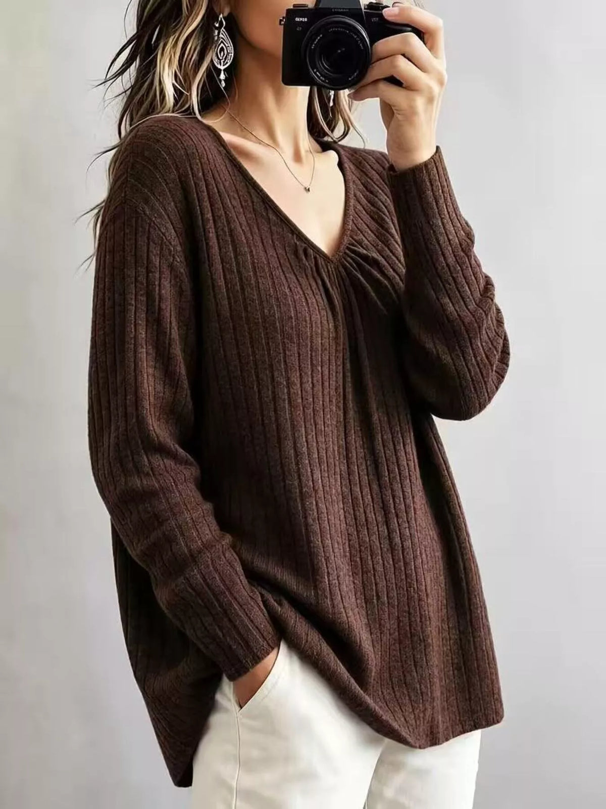 T-shirt côtelé à col V et manches longues pour femme – vue 6