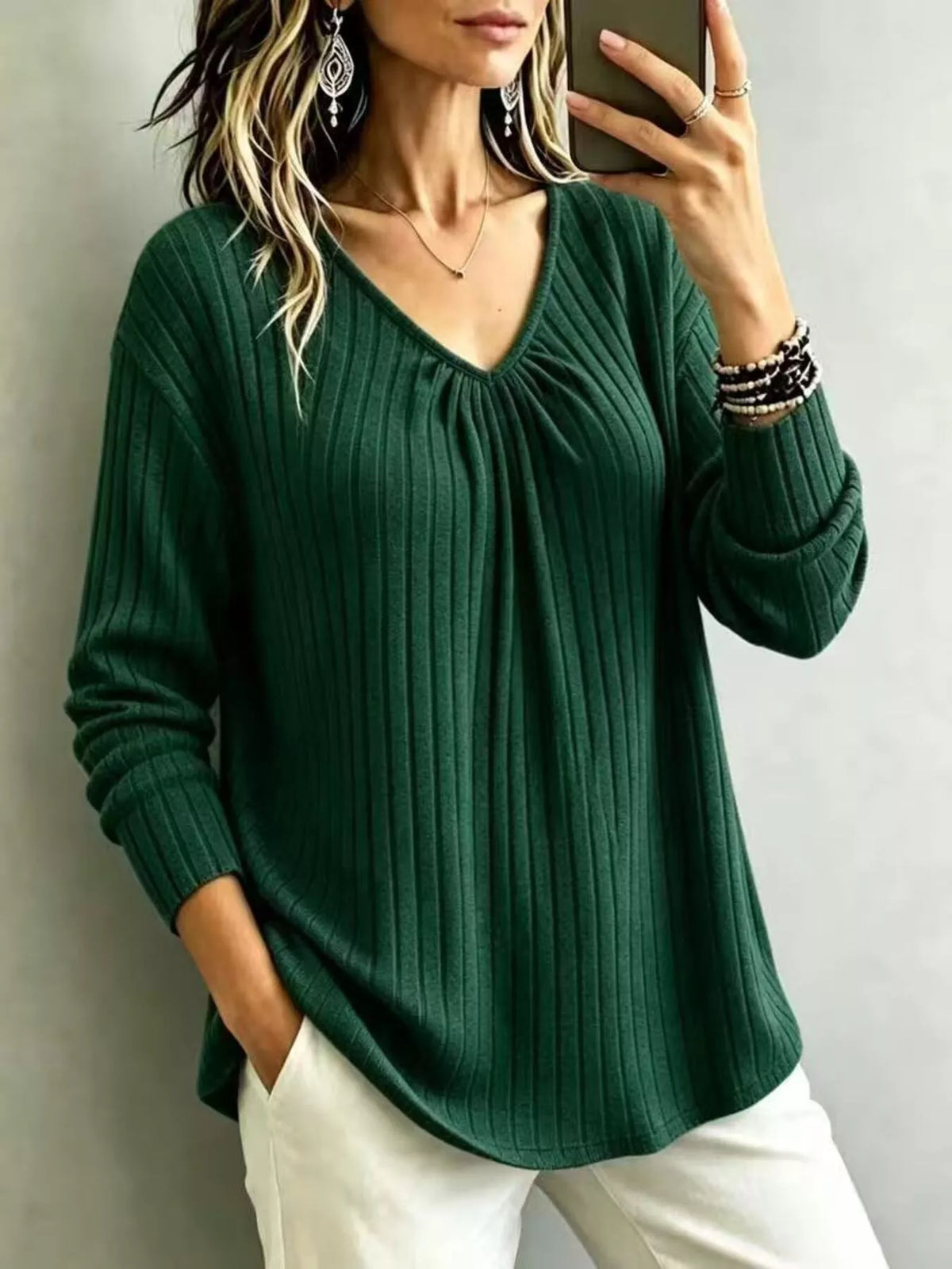 T-shirt côtelé à col V et manches longues pour femme – vue 9