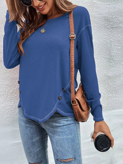 T-shirt manches longues à coutures apparentes et boutons décoratifs pour femme – vue 9