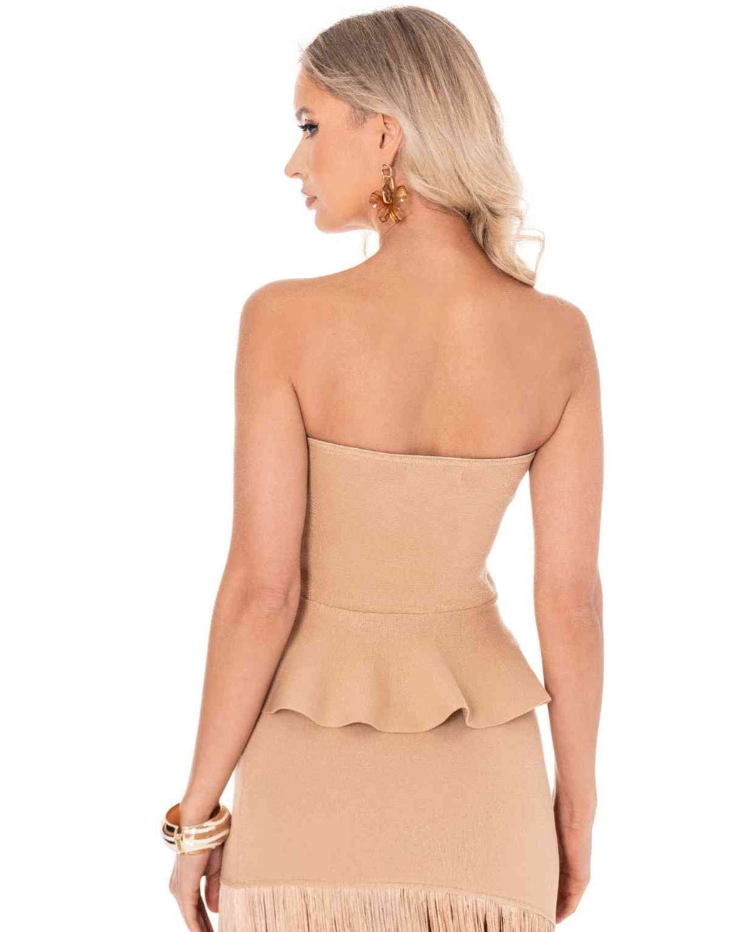 Top bustier camel sans bretelles à dos nu, volants et franges