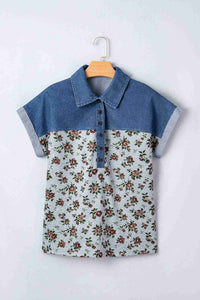 Haut femme en denim bleu à empiècement floral rouge et col boutonné