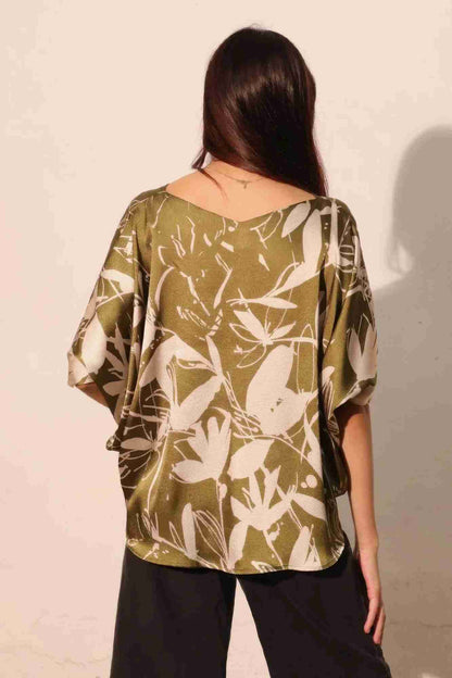 Top Satin Dolman Cordon Ajustable - Olive by TYCHE
