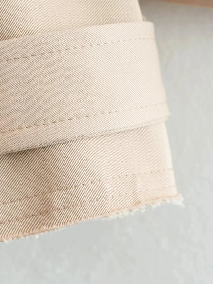 Trench court ceinturé beige à double boutonnage pour femme, style vintage – vue 10
