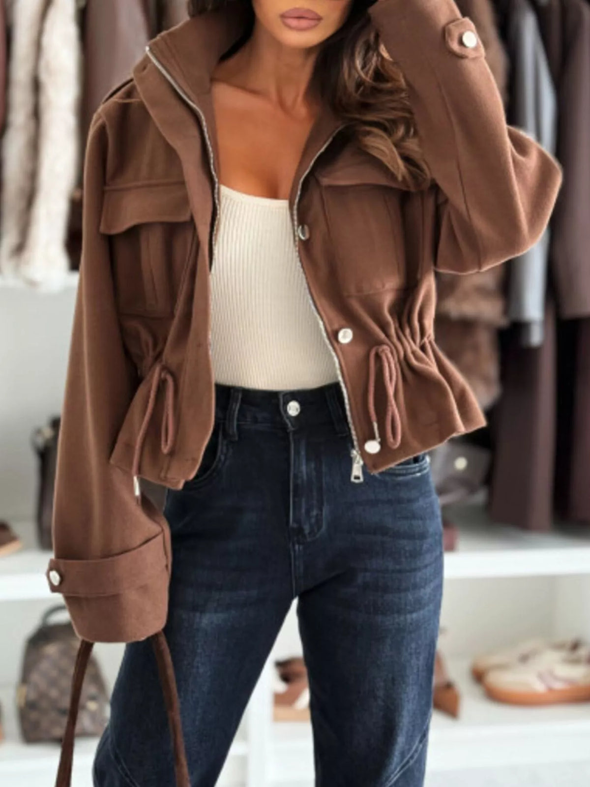 Veste femme boutonnée à cordon de serrage et poches – vue 5