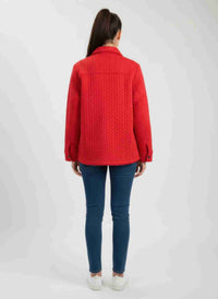 Veste femme rouge texturée au dos, col chemise, manches longues et coupe droite