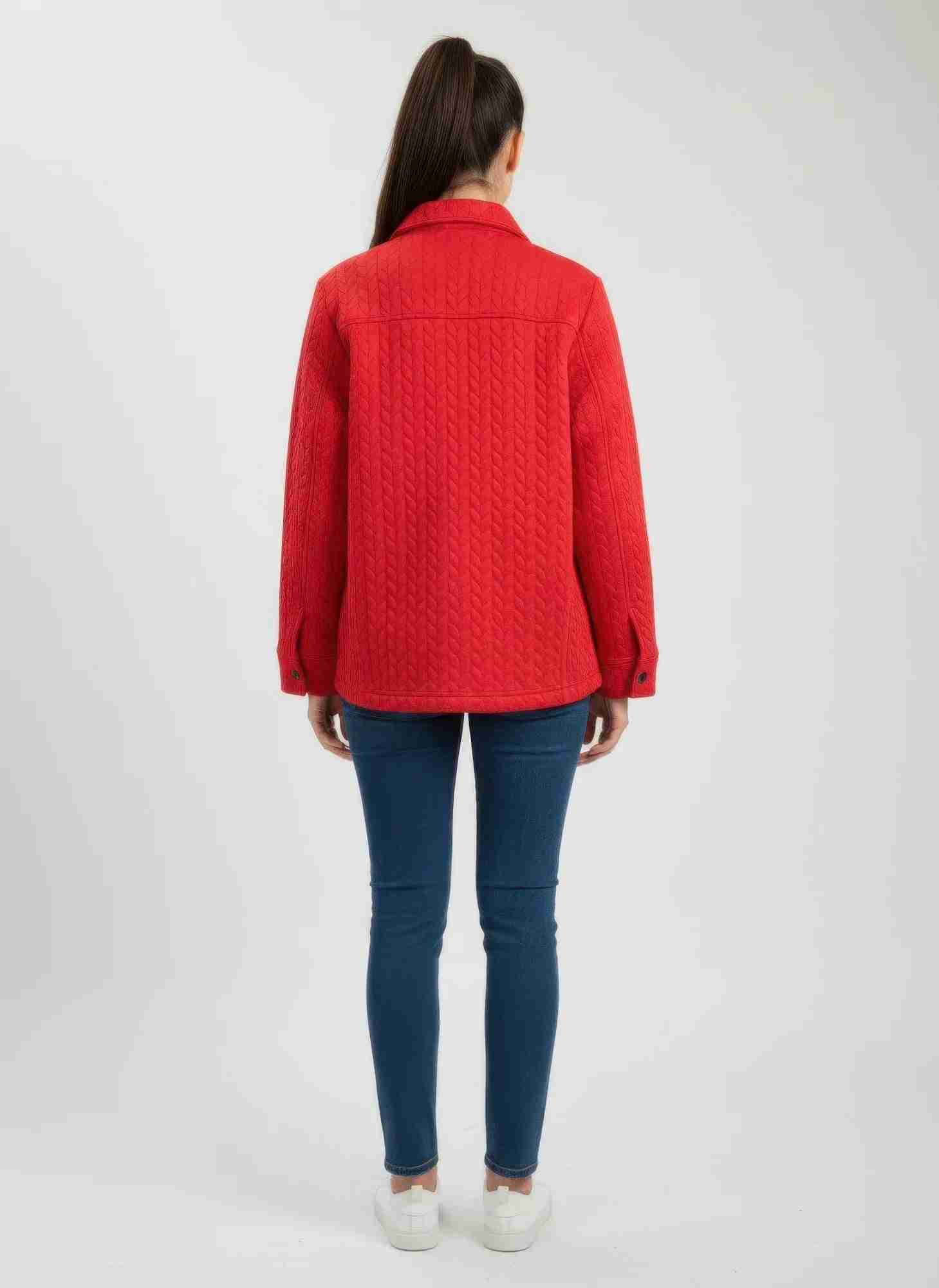 Veste femme rouge texturée au dos, col chemise, manches longues et coupe droite