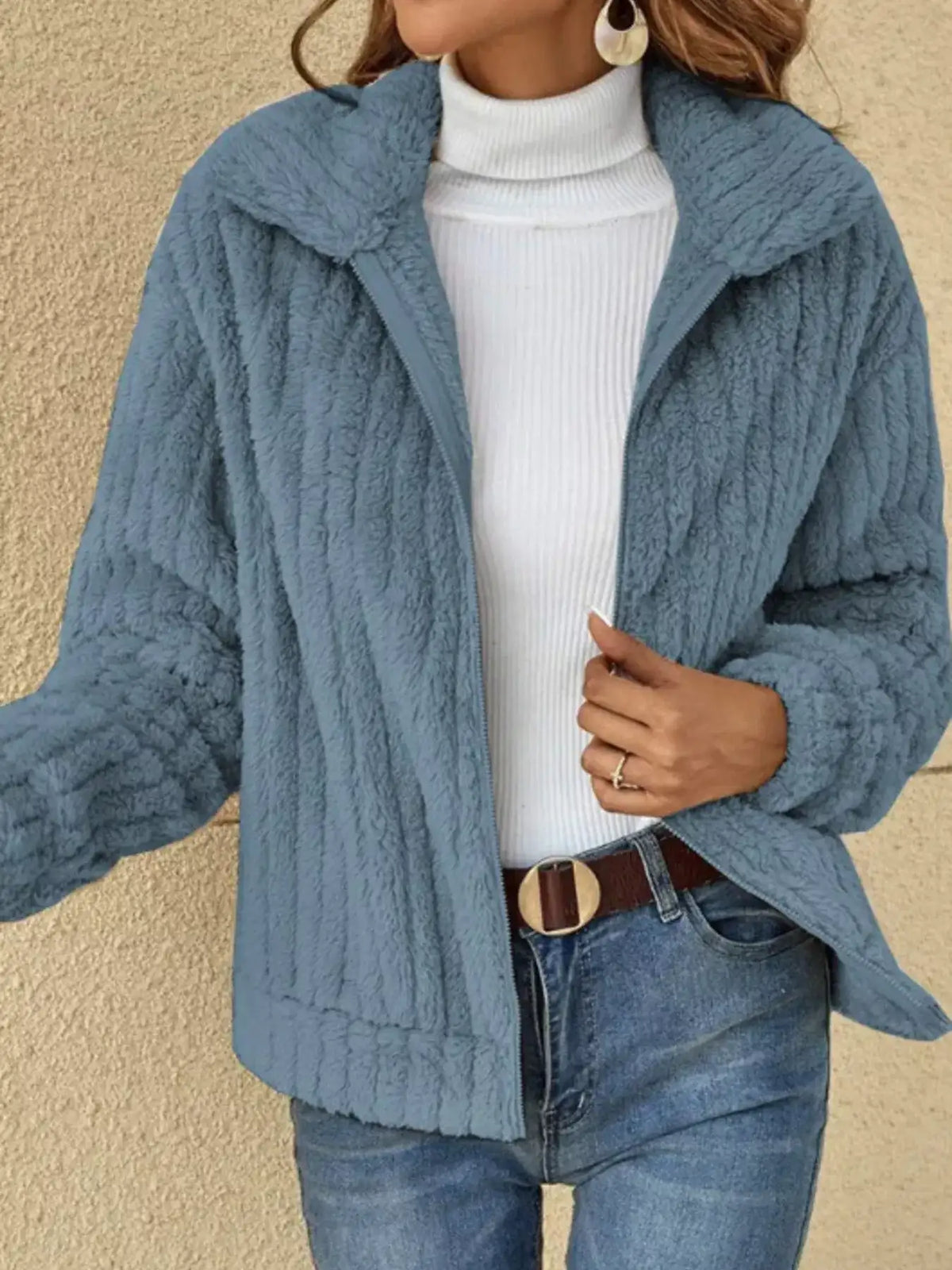Veste femme grande taille en fausse fourrure à zip – vue 5