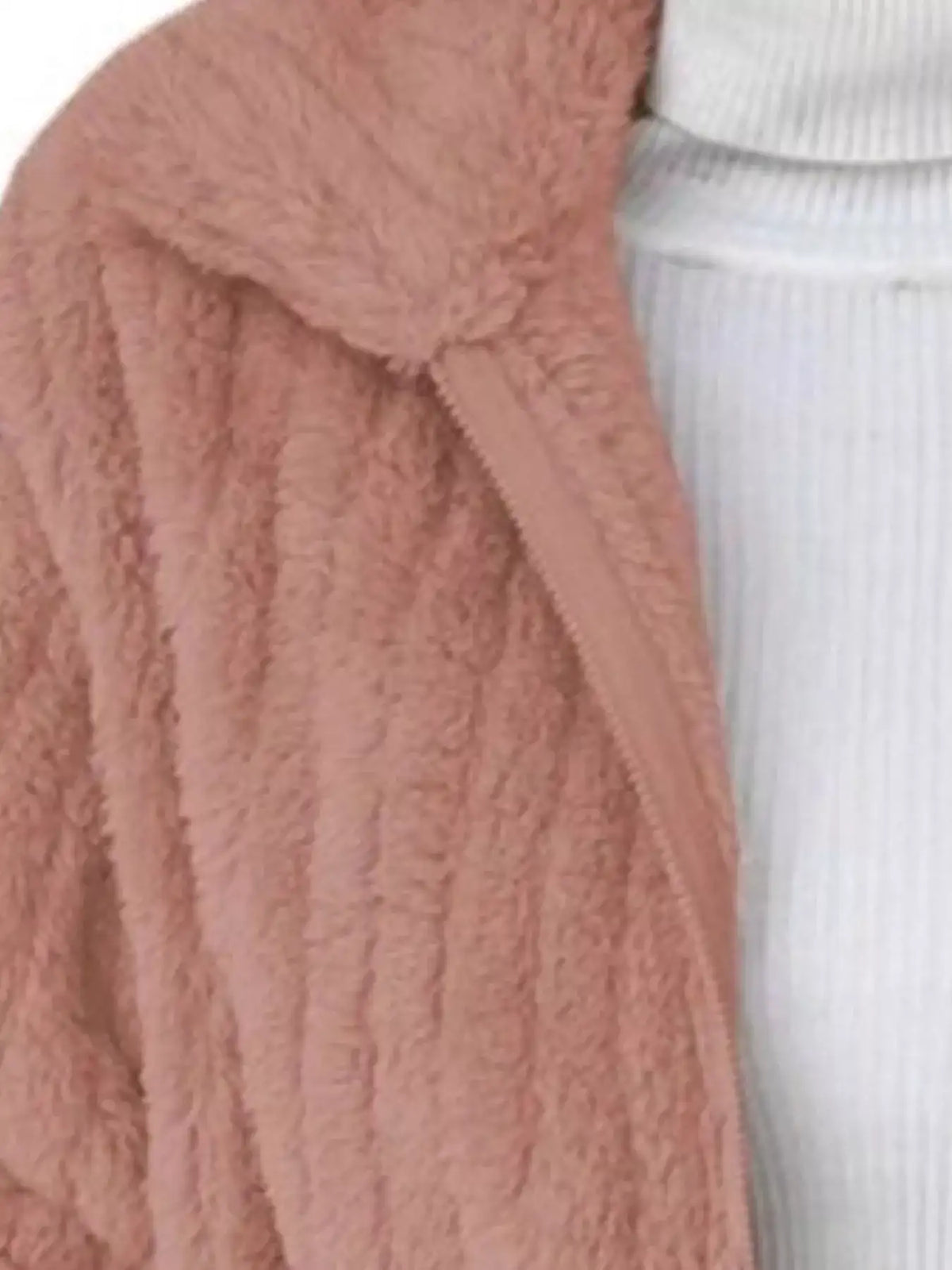 Veste femme grande taille en fausse fourrure à zip – vue 8