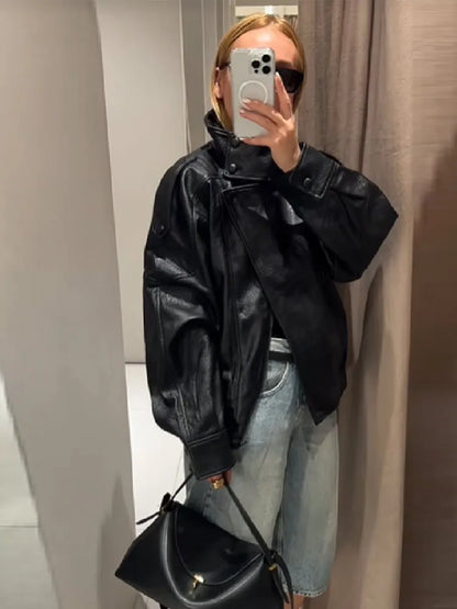 Veste longue femme en faux cuir noir, col montant et coupe ample – vue 5