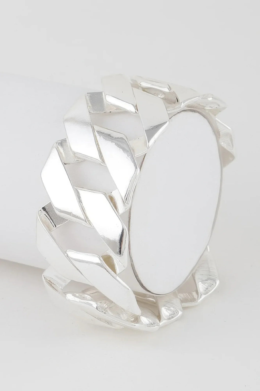 Bracelet en chaîne à maillons larges argentés, maillons plats polis et fermoir
