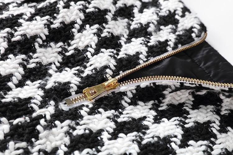 La mini-jupe en tweed: Incarnation de l'élégance parisienne 100% style